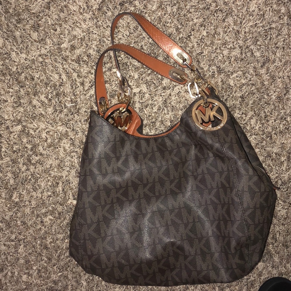 Authentic Michael Kors Bag:NEGOTIABLE